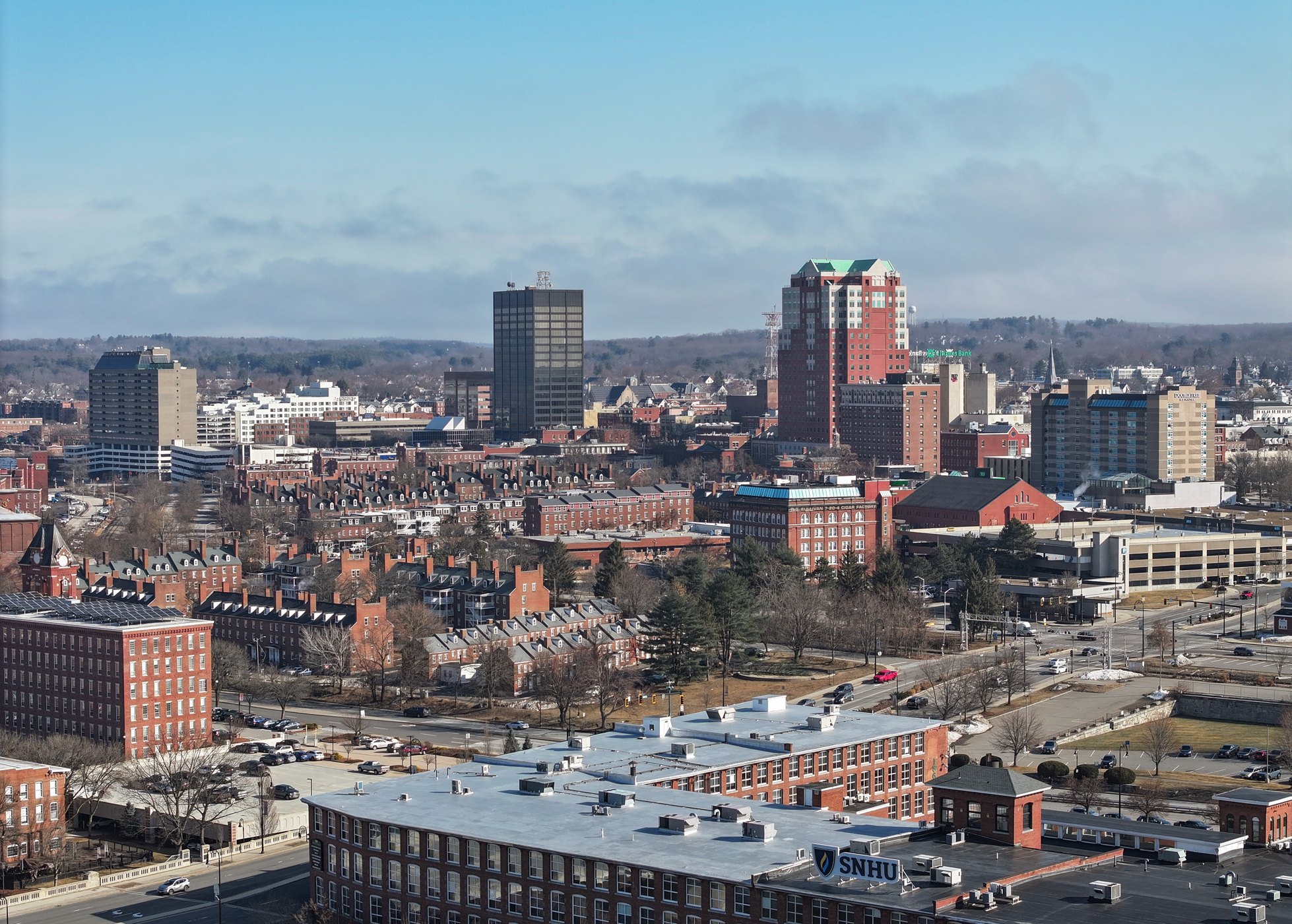 Manchester’s skyline and mill district (2025-03-11 10:00:17)